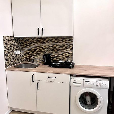 Quiet Apartment Close To Center Прага Экстерьер фото