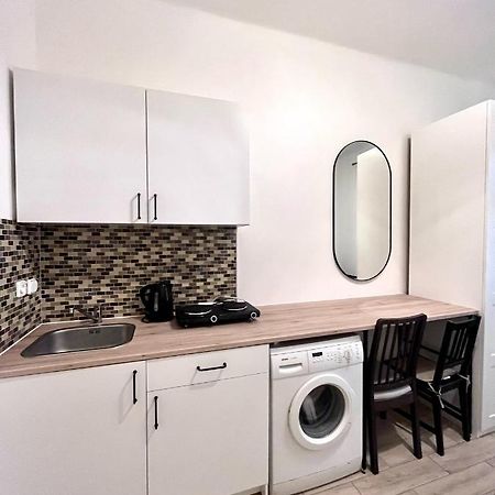 Quiet Apartment Close To Center Прага Экстерьер фото